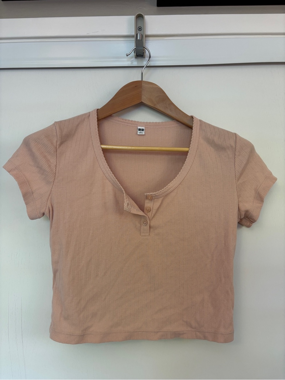Uniqlo Crop Tee Size Large Dusty Rose Pink Y2K Ribbed Dainty Feminine Minimalist